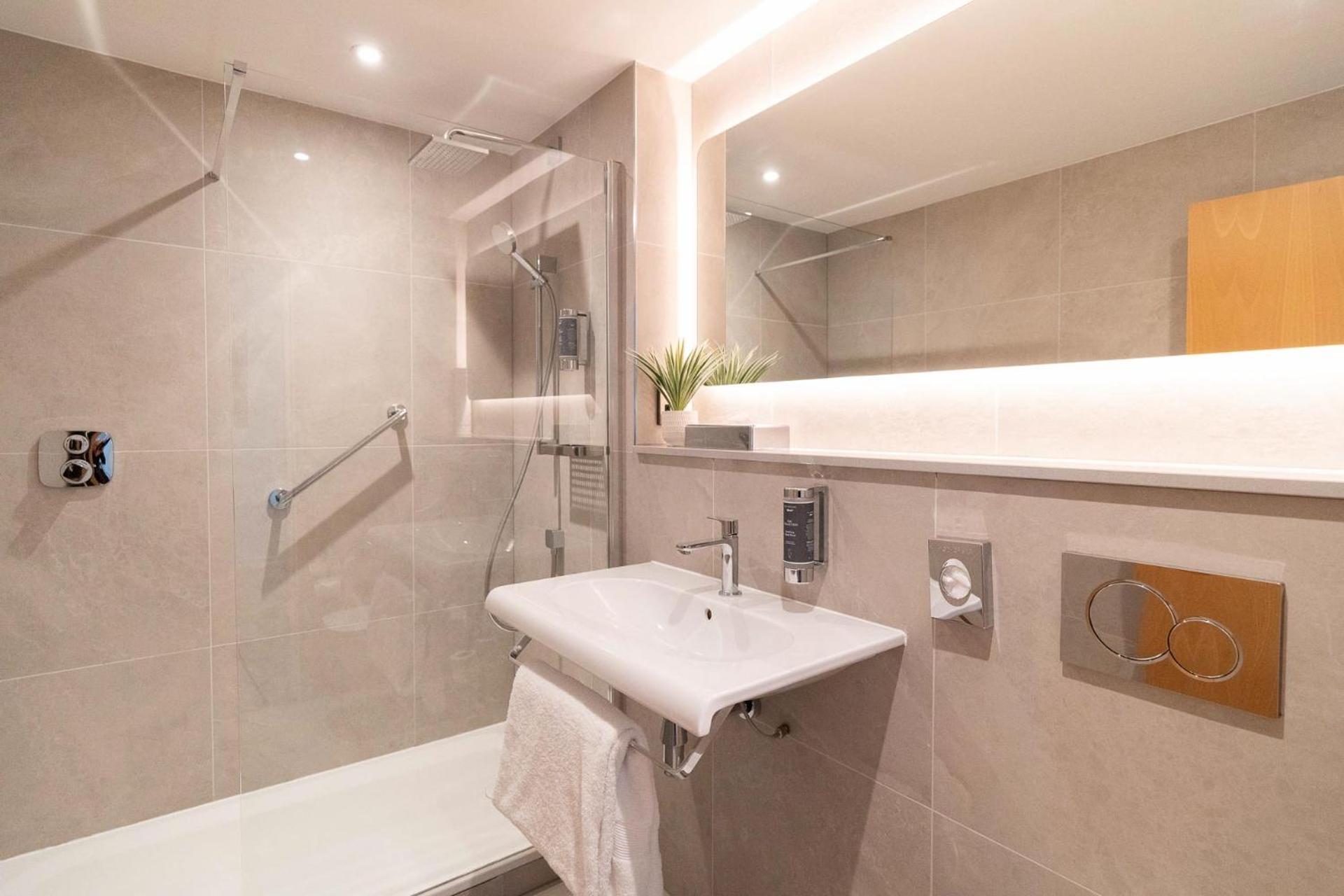 Premier Suites Edinburgh Fountain Court Екстериор снимка